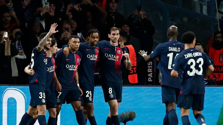 Đồng đội tại PSG biết Mbappe sẽ đến Real Madrid