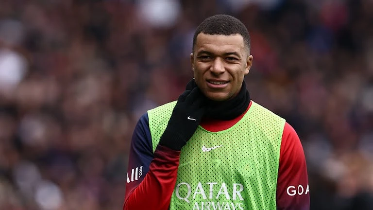 Mbappe mờ nhạt trong ngày PSG thiếu sức sống trước Reims