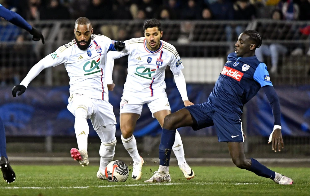 Lyon - Valenciennes: Khẳng định quyết tâm vô địch