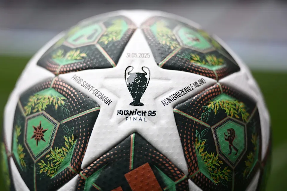 Bóng thi đấu chính thức cho trận chung kết UEFA Champions League 2024/25 giữa Paris Saint-Germain và Inter Milan. Ảnh minh họa: Michael Regan - UEFA qua Getty Images