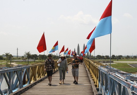 Returning to Hien Luong-Ben Hai special national historic relic ảnh 11