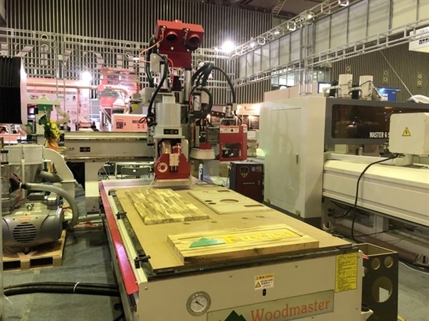 Int'l woodworking industry fairs open in HCMC ảnh 1 Int'l woodworking industry fairs open in HCMC ảnh 1