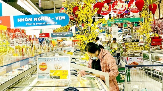 Tet goods are abundant at supermarkets. (Photo: SGGP)