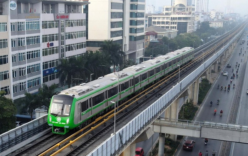 Cat Linh-Ha Dong tram experiences technical issue again. (Photo: SGGP) Cat Linh-Ha Dong tram experiences technical issue again. (Photo: SGGP)