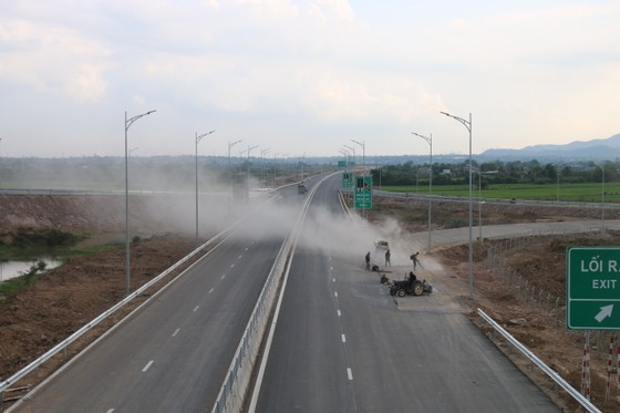 The Vinh Hao - Phan Thiet Expressway is ready to open to traffic.