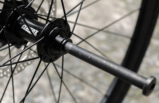 Customers receive SuperStrata bicycles with poor quality.