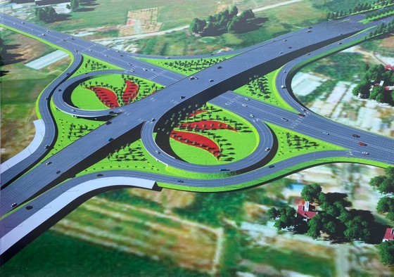 There are three grade-separated intersections on the route.