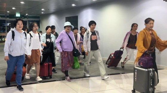 Chinese tourists return to Phu Quoc Island. Chinese tourists return to Phu Quoc Island.