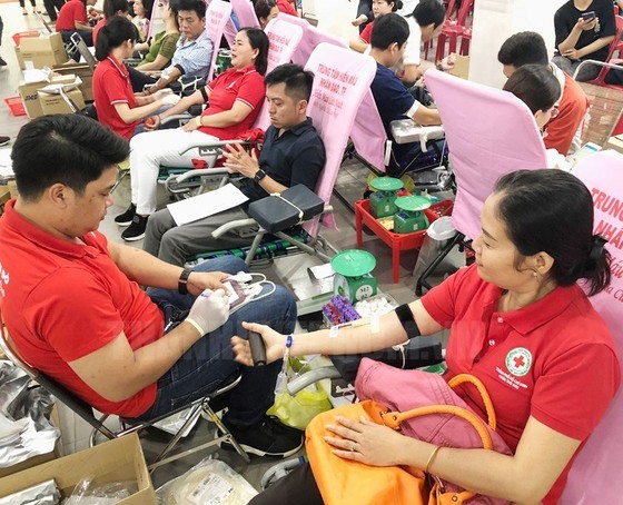 The voluntary blood donation movement has made a great contribution to the health sector in medical examination and treatment. (Photo: SGGP) The voluntary blood donation movement has made a great contribution to the health sector in medical examination and treatment. (Photo: SGGP)