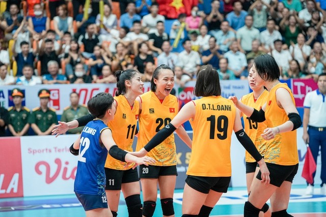 The national squad is divided into two teams, Vietnam 1 and Vietnam 2, to compete at the International Women's Volleyball Tournament, VTV Cup Ferroli, next week in Lao Cai Province. — (Photo courtesy of VAC) The national squad is divided into two teams, Vietnam 1 and Vietnam 2, to compete at the International Women's Volleyball Tournament, VTV Cup Ferroli, next week in Lao Cai Province. — (Photo courtesy of VAC)