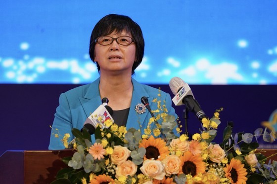 Ms. Sun Ming, Deputy Chairwoman of the Standing Committee of the People&apos;s Congress of Shanghai, speaks at the event.