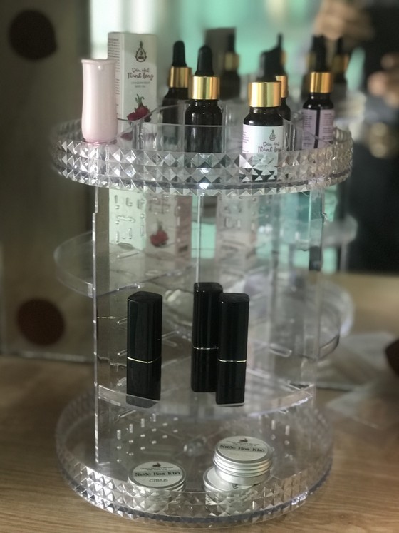 Perfume, lipsticks, and skin cream made from dragon fruit oil