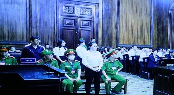 Nguyen Phuong Hang and her accomplices in court Nguyen Phuong Hang and her accomplices in court