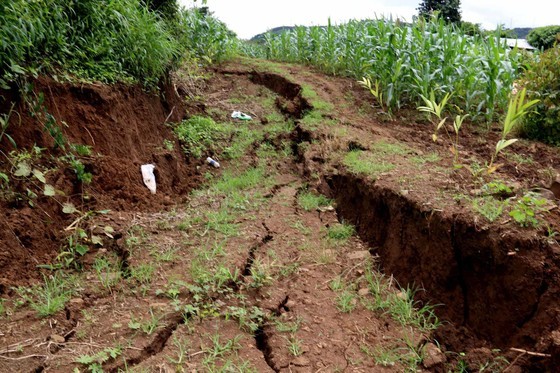 In some locations, the landslides and subsidence have reached a depth of nearly 2 meters. In some locations, the landslides and subsidence have reached a depth of nearly 2 meters.
