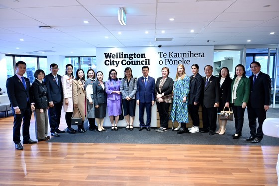 The HCMC People&apos;s Council&apos;s delegation visits the Wellington City Council.