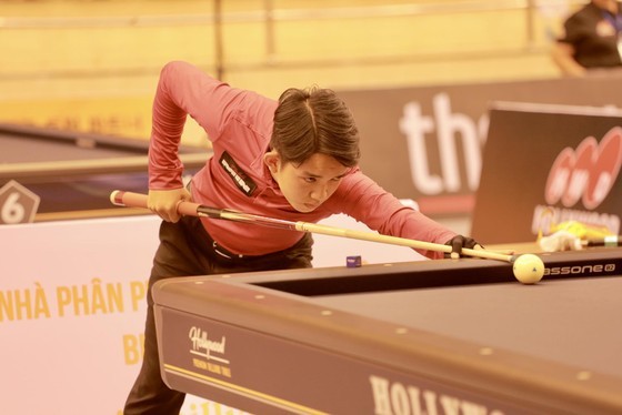 Chiem Hong Thai advances to the knock-out stage of the Veghel World Cup 3-Cushion 2023. Chiem Hong Thai advances to the knock-out stage of the Veghel World Cup 3-Cushion 2023.
