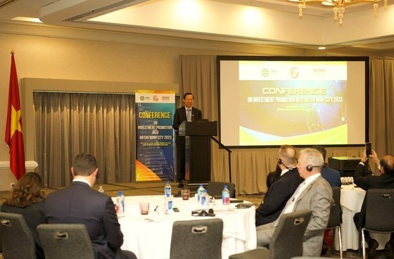 Mr. Phan Van Mai, Chairman of the HCMC People's Committee, addresses at the Conference on Investment Promotion into HCMC 2023. Mr. Phan Van Mai, Chairman of the HCMC People's Committee, addresses at the Conference on Investment Promotion into HCMC 2023.