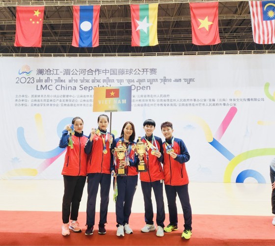 The Vietnamese Sepak Takraw team secures an additional two gold medals in the 2023 China Open Sepak Takraw Tournament. The Vietnamese Sepak Takraw team secures an additional two gold medals in the 2023 China Open Sepak Takraw Tournament.