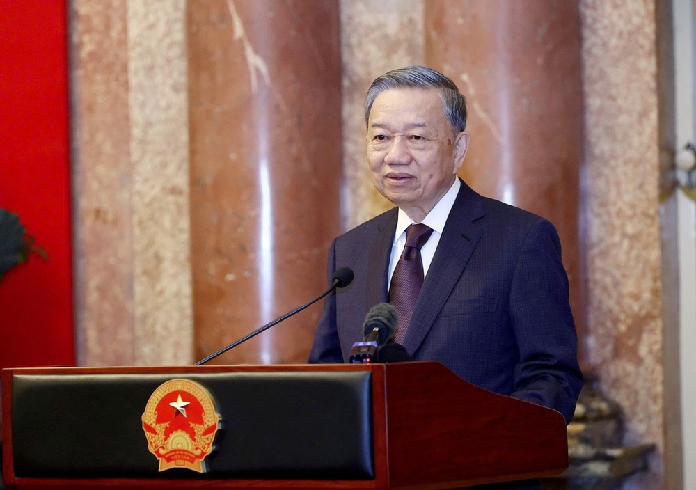Party General Secretary and President To Lam speaks at the meeting. (Photo: SGGP) z5759562497931-ca6425fdff9e0da7d8a5feb6b0492aea-5357.jpg.jpg