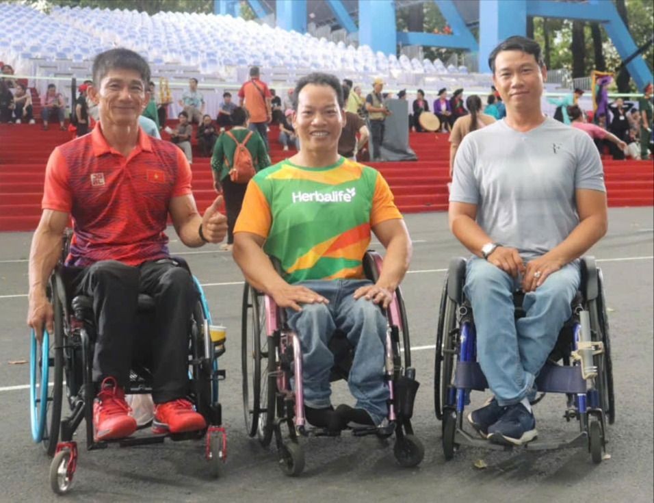 y1e-2859-6657.jpg.jfif