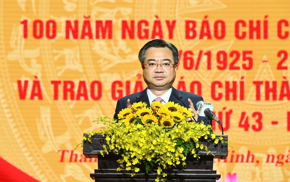 Permanent Deputy Secretary of the HCMC Party Committee Nguyen Thanh Nghi delivers a speech. 660e16626812df4c8603-6279-4327.jpg.jpg