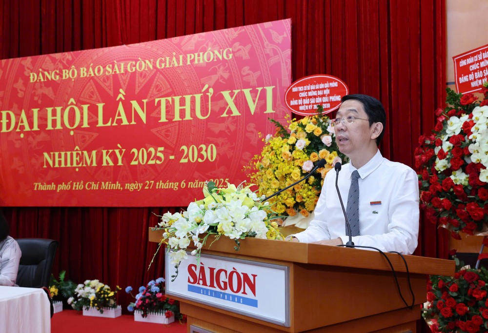 SGGP Party Secretary Nguyen Thanh Loi delivers his remarks at the congress. 27-6-8-2034-2811.jpg.jpg