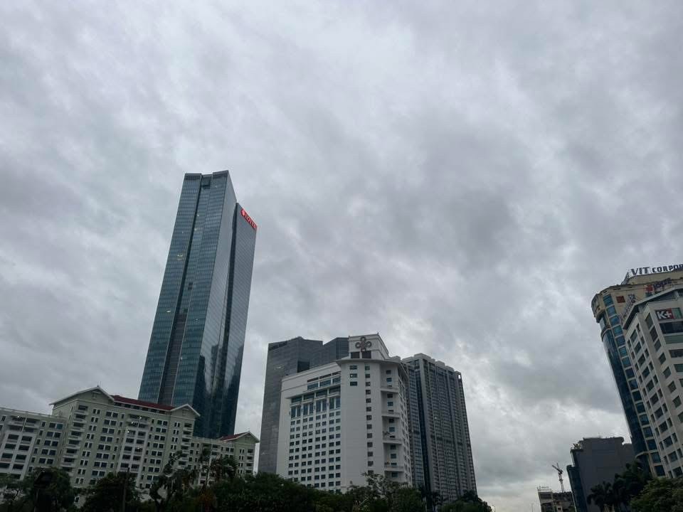 Residents of high-rise buildings should beware of wind amplification effects on July 22. img-0631-1215-4347.jpeg.jpg