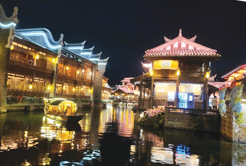 A corner of Lizhuang Ancient Town in Yibin City, Sichuan, China l1g-4971-5332.jpeg.jpg