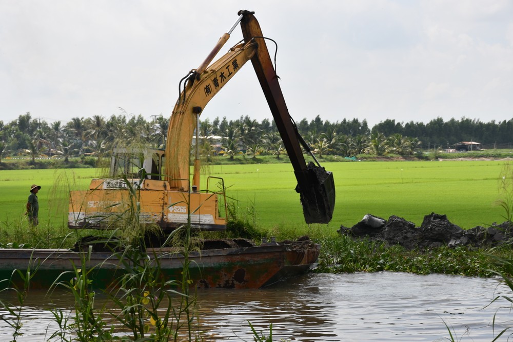 Amid forecasts of increasingly unpredictable weather, Tay Ninh authorities reinforce embankments and prepare for potential emergencies. gia-co-2351-6040.jpg.jpg