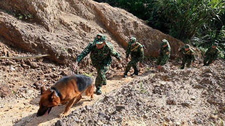 The border guards in Nam Giang Border Gate are on their duty to safeguard the border lines. (Photo: SGGP)