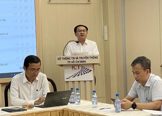 Director Lam Dinh Thang of the HCMC Department of Information and Communications is delivering his speech Director Lam Dinh Thang of the HCMC Department of Information and Communications is delivering his speech