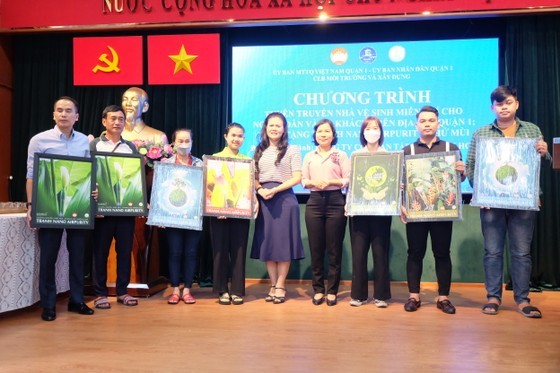 Businesses and households in District 1 taking part in the program receive Nano Airpurity pictures Businesses and households in District 1 taking part in the program receive Nano Airpurity pictures