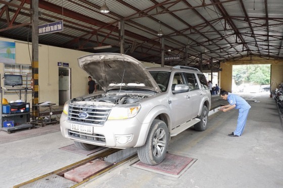 The congestion in front of vehicle registration centers lately has been fully addressed. The congestion in front of vehicle registration centers lately has been fully addressed.