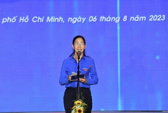 Secretary of HCYU in HCMC Phan Thi Thanh Phuong is delivering her speech (Photo: SGGP)