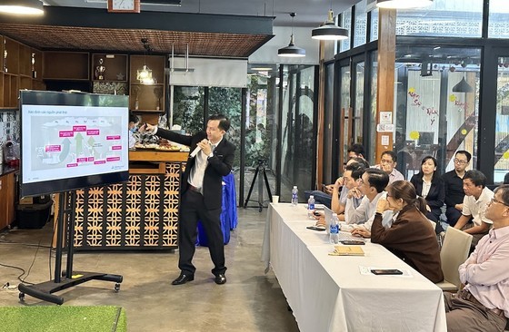 Representative from TÜV Rheinland Vietnam is presenting the speech in the conference Representative from TÜV Rheinland Vietnam is presenting the speech in the conference