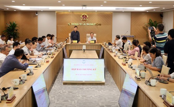 MIC is holding its regular meeting on September 6, co-chaired by Deputy Minister Pham Duc Long and Deputy Minister Nguyen Thanh Lam MIC is holding its regular meeting on September 6, co-chaired by Deputy Minister Pham Duc Long and Deputy Minister Nguyen Thanh Lam