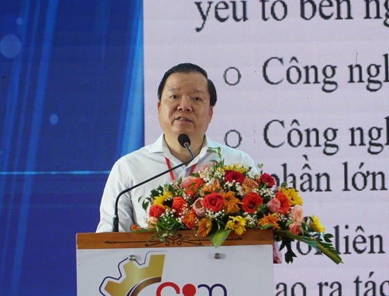 Deputy Director General Pham Tuan Anh of the Industry Agency is making his speech (Photo: SGGP) Deputy Director General Pham Tuan Anh of the Industry Agency is making his speech (Photo: SGGP)