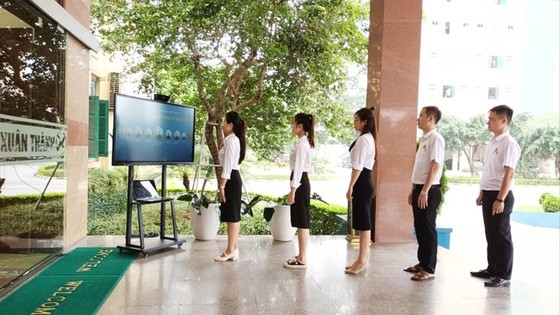 Using VNeID for the timekeeping process at a company in Ha Nam Province