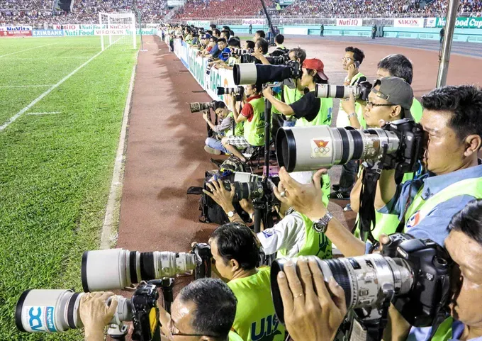 Photojournalists from various media outlets are covering a sporting event (Photo: SGGP) 30c.jpg