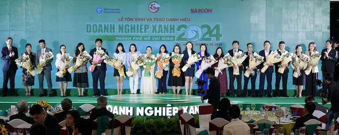 The award ceremony for Green Enterprises 2024, held by SGGP Newspaper (Photo: SGGP) 01.jpg
