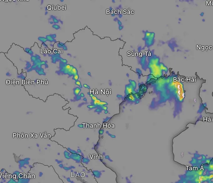 A satellite image from 6:30 a.m. on July 24 shows developing thunderclouds over the region (Photo: GFS) 37d.jpg
