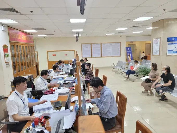 A transformation from the old three-tier to the new two-tier local government model 02.jpg