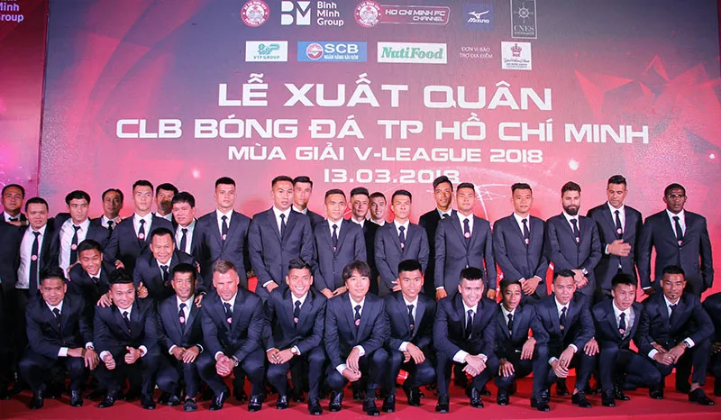 CLB TPHCM xuất quân dự Nuti Cafe V-League 2018: Tự tin sẽ lọt vào tốp 3 ảnh 2
