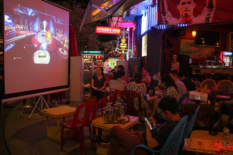 Khai mạc World Cup 2018: SÔI ĐỘNG PHỐ TÂY BÙI VIỆN ảnh 7