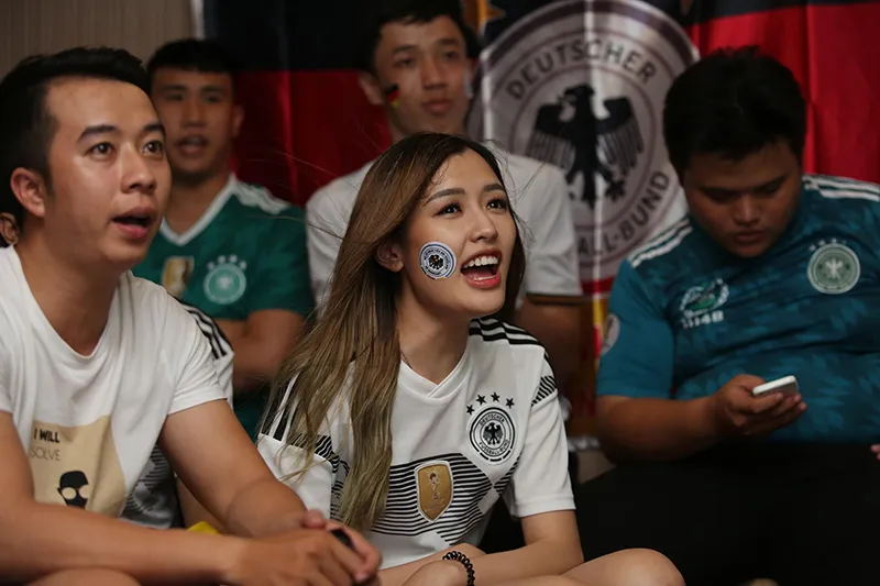 CĐV tuyển Đức tại TPHCM “sốc” khi đội nhà bị loại khỏi World Cup ảnh 4 CĐV tuyển Đức tại TPHCM “sốc” khi đội nhà bị loại khỏi World Cup ảnh 4