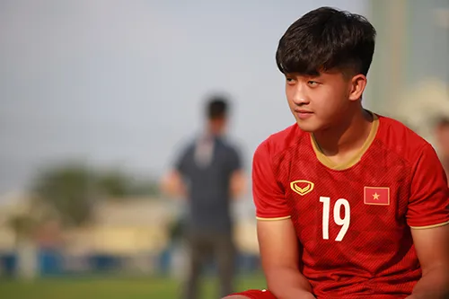 Tiền đạo Trần Danh Trung: “Hot boy” sát thủ ảnh 1