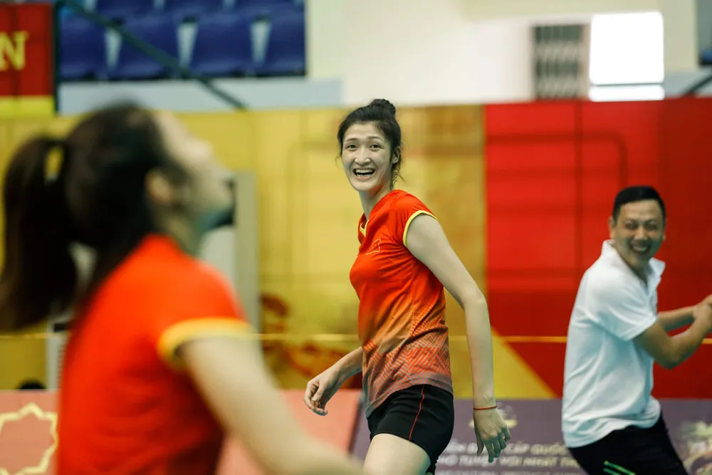 Đội tuyển nữ Việt Nam thoải mái tinh thần trước VTV Cup 2019 ảnh 11