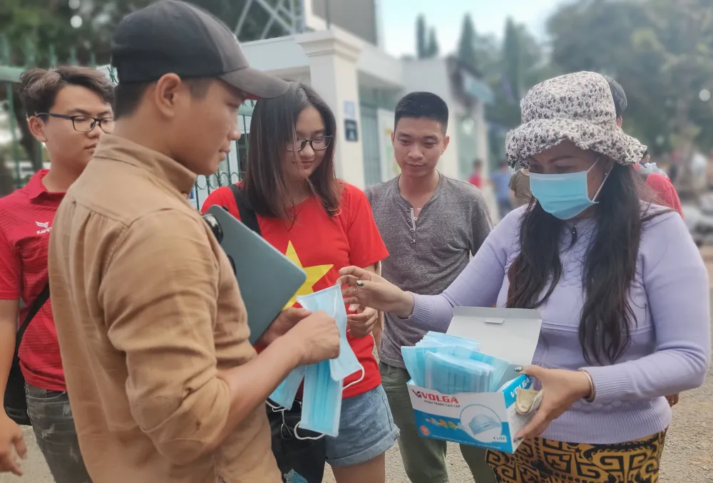 Bóng đá Việt Nam rộn ràng ngày trở lại ảnh 3 Bóng đá Việt Nam rộn ràng ngày trở lại ảnh 3