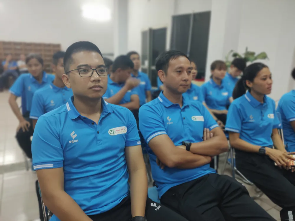 Trọng tài TPHCM được tài trợ trang phục trong 2 năm ảnh 3