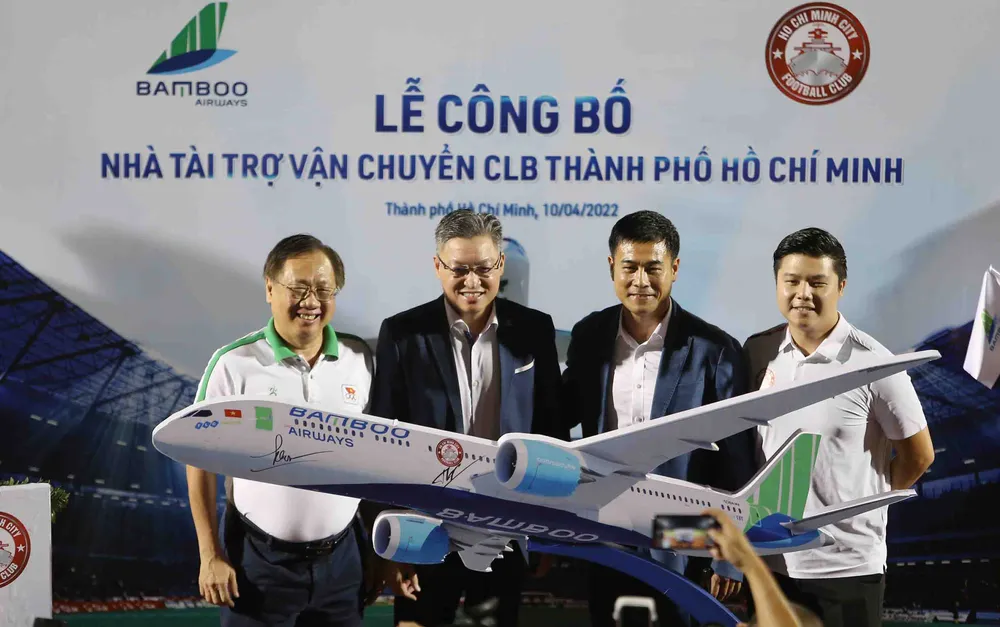 CLB TPHCM tiếp tục nhận được sự tài trợ vận chuyển từ Bambo Airway ảnh 1 CLB TPHCM tiếp tục nhận được sự tài trợ vận chuyển từ Bambo Airway ảnh 1